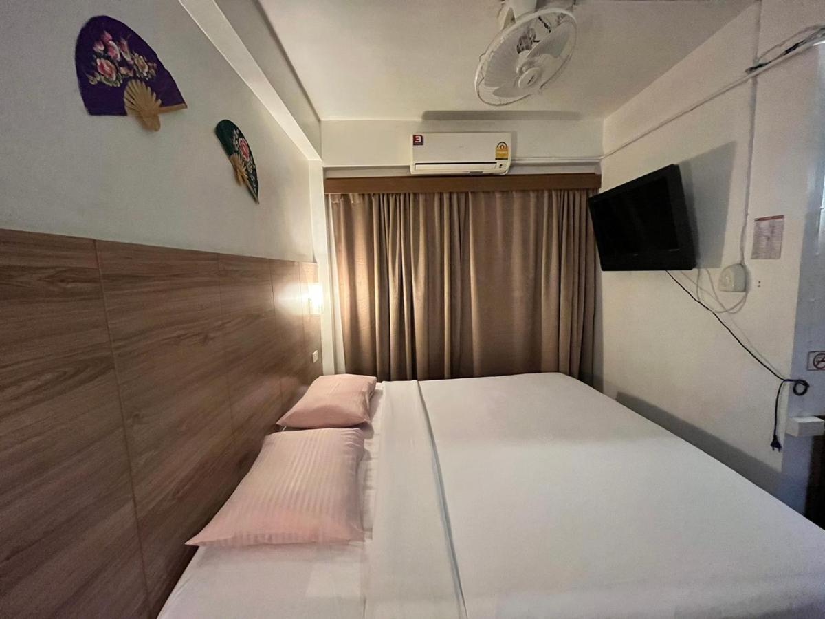 Baan Rachaya Apartamento Chiang Mai Exterior foto