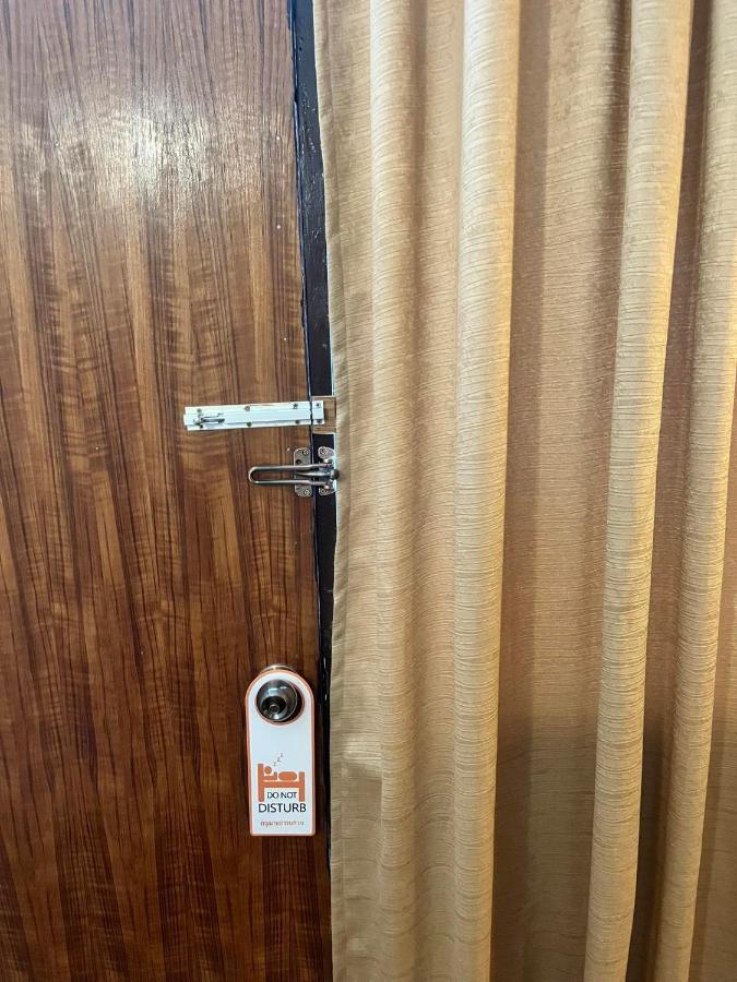 Baan Rachaya Apartamento Chiang Mai Exterior foto